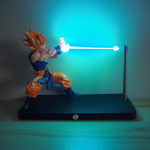 Lámpara de Goku